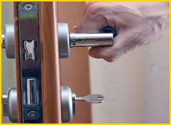 Metro Locksmith Services Stow, OH 234-221-8123 - 7-lock-installation